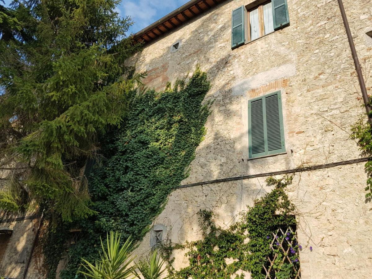 La Dimora Nel Castello Villa Collevalenza Exterior photo